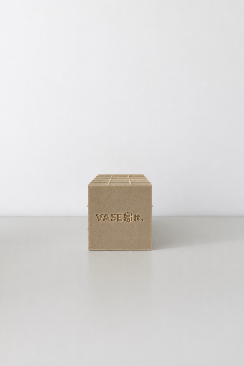 Square mold for vase made of tiles